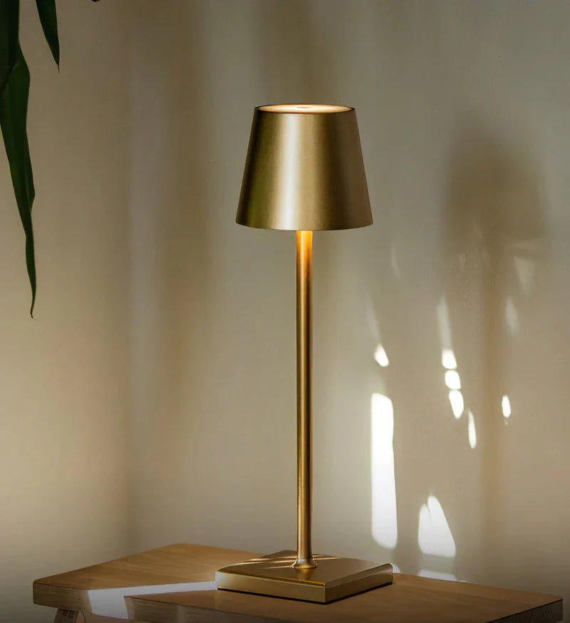 Lampe de table sans fil de luxe dorée